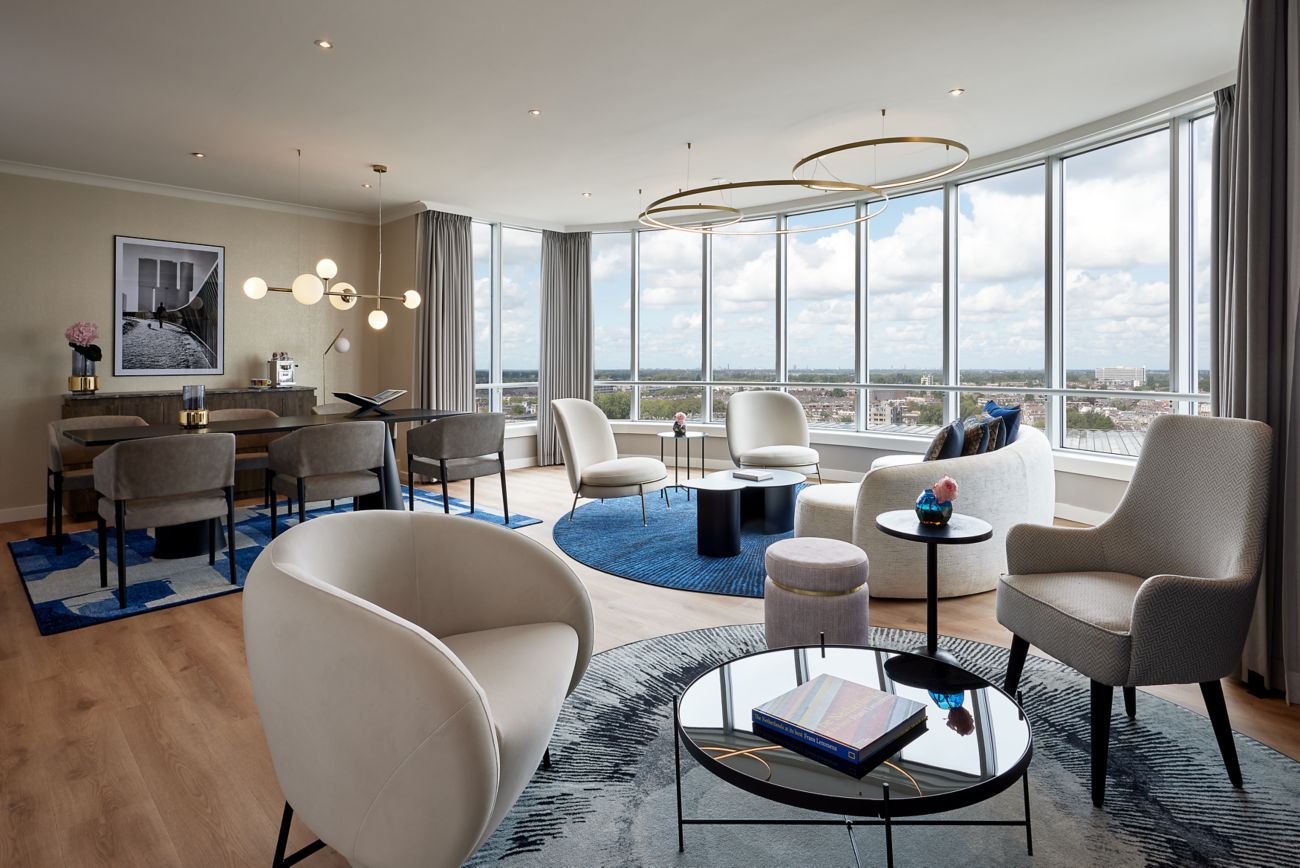 Binnenschilderwerk Marriott Hotel Rotterdam.